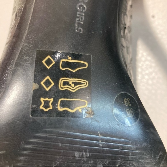 𝅺BCBGIRLS Sz 9  Leather Leather Cut Out Ankle Strap Peep Toe Heeled Shoes - Picture 10 of 15